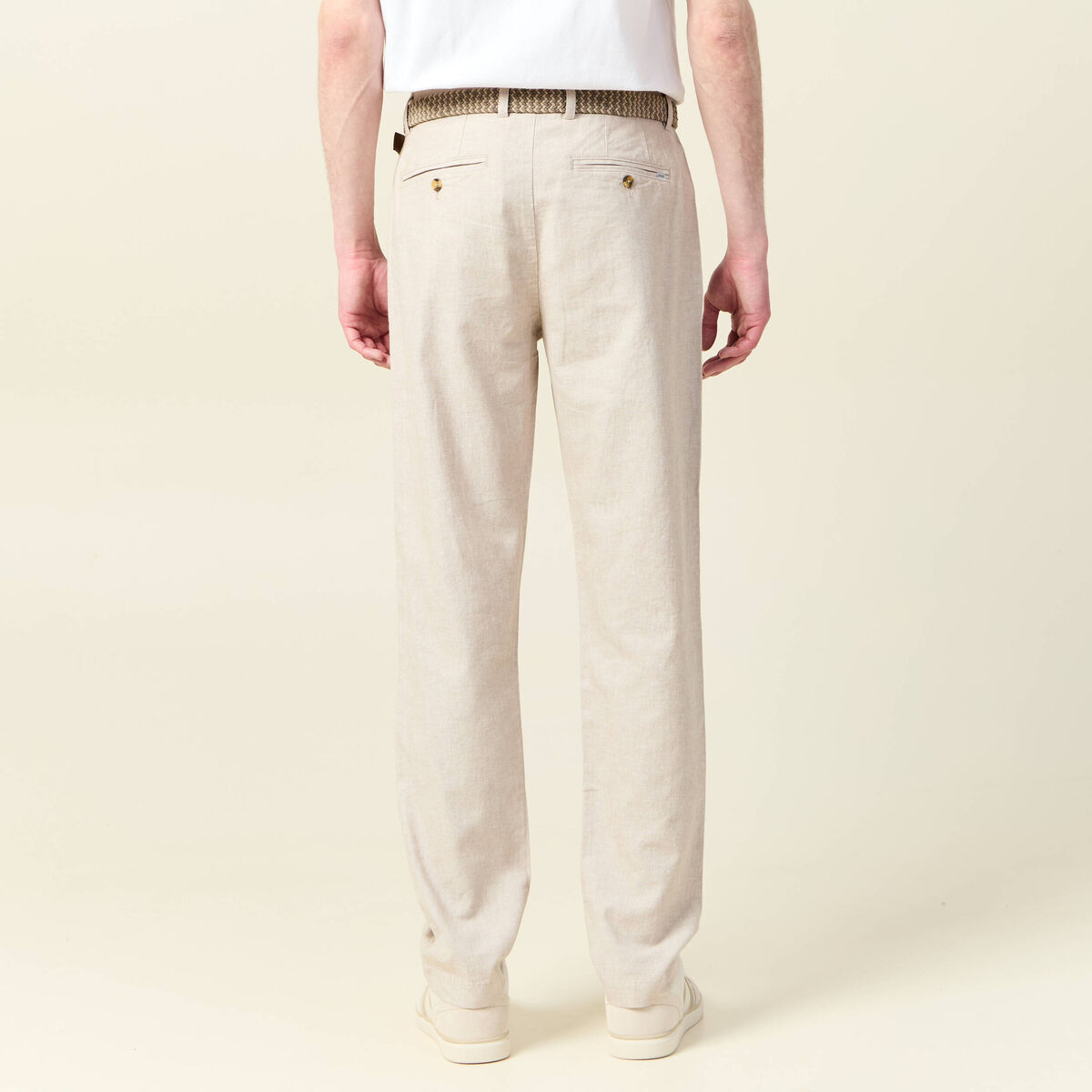 Pantalon chino longueur 32 avec ceinture beige homme