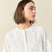 Chemise manches 3/4 brodée ecru femme