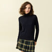 Pull fin col roul&eacute; manches longues bleu marine femme