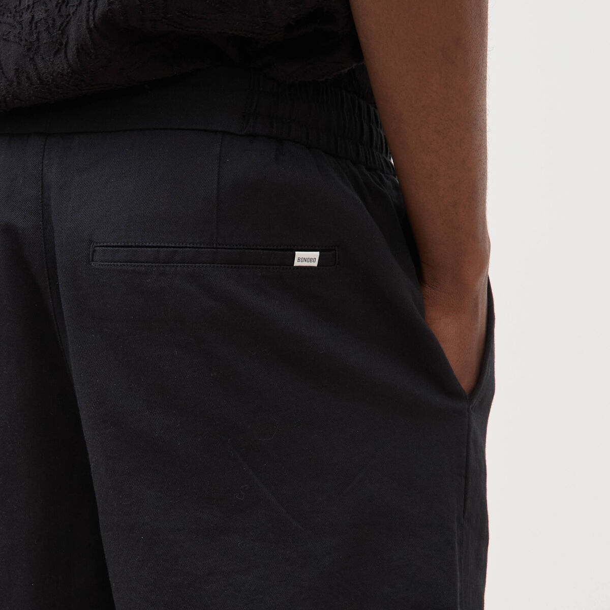 Bermuda noir homme