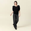 Pull manches courtes ajouré noir femme
