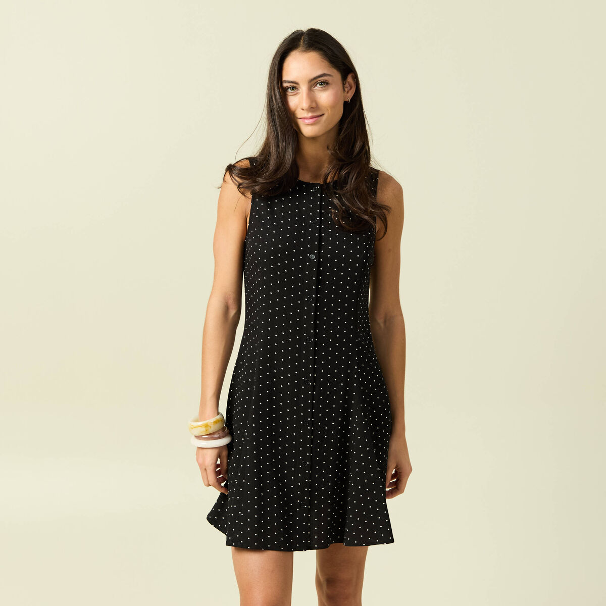 Robe fluide sans manches col rond noir femme