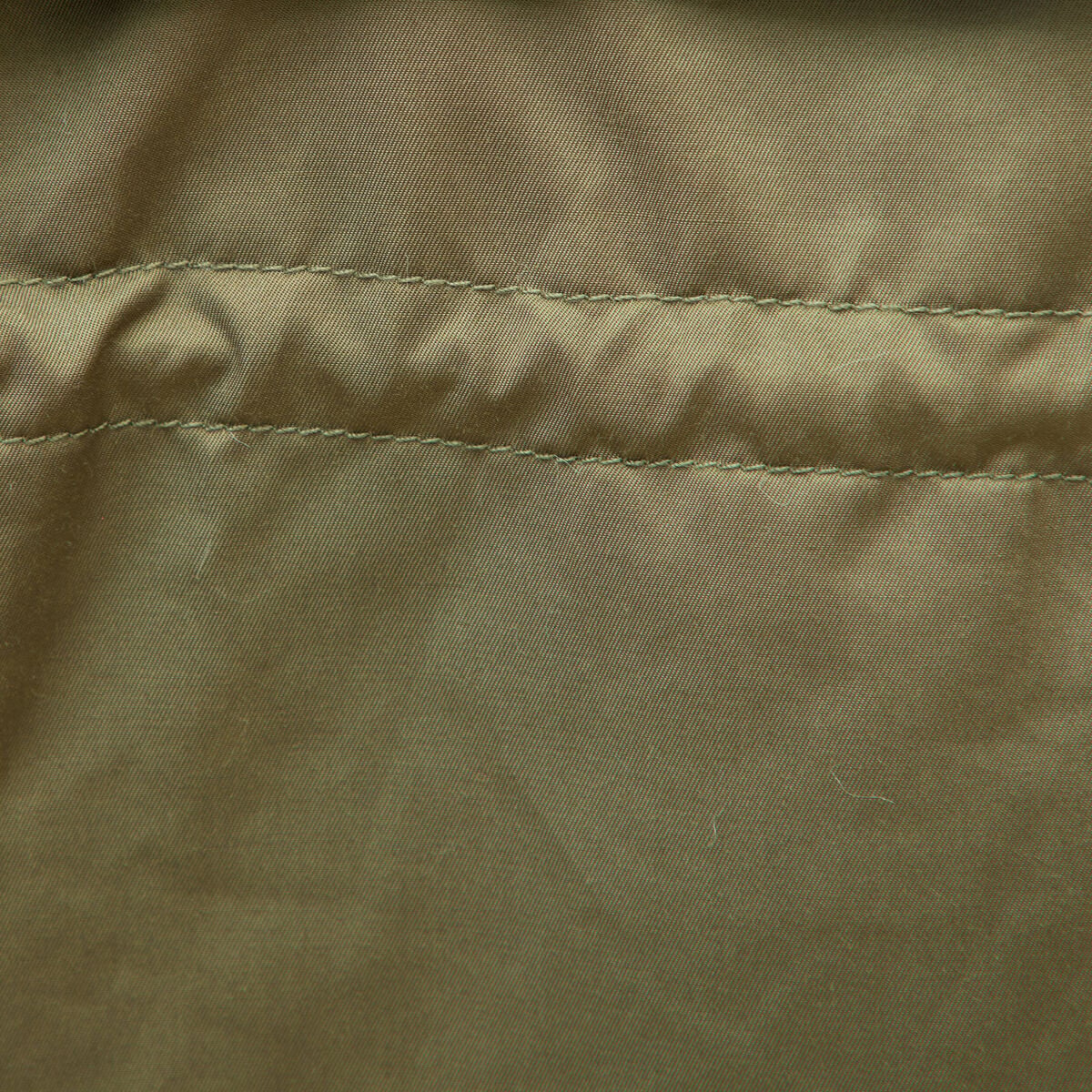 Parka droite &agrave; capuche vert kaki femme