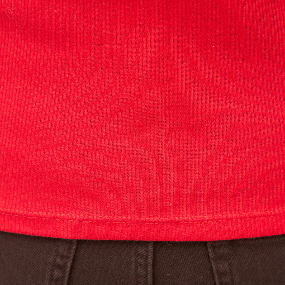 T-shirt cintr&eacute; manches longues rouge femme