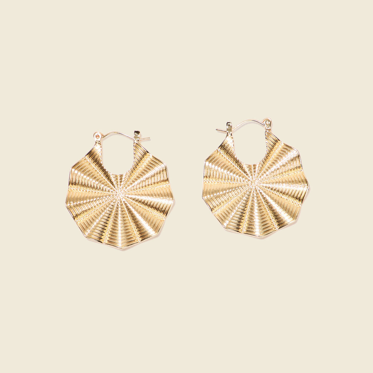 Boucles d'oreilles créoles couleur or femme