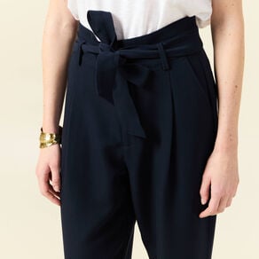 pantalon carotte ceinture bleu marine femme Pantalon carotte ceinturé bleu marine femme