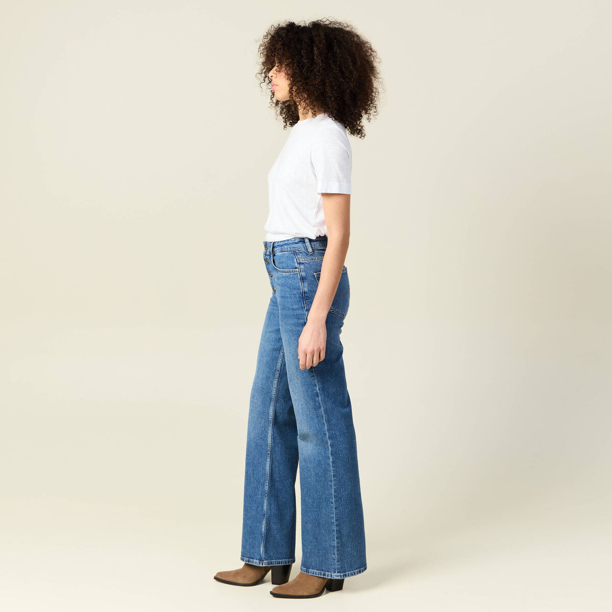 Jeans flare boutonn&eacute; denim brut femme