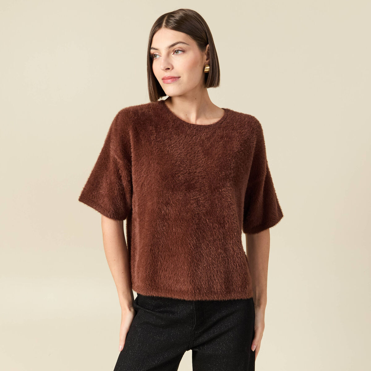 Pull droit court manches coude col rond marron femme