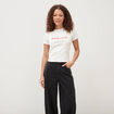T-shirt cintr&eacute; col rond manches courtes ecru femme