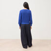 Pull droit col v manches longues bleu electrique femme