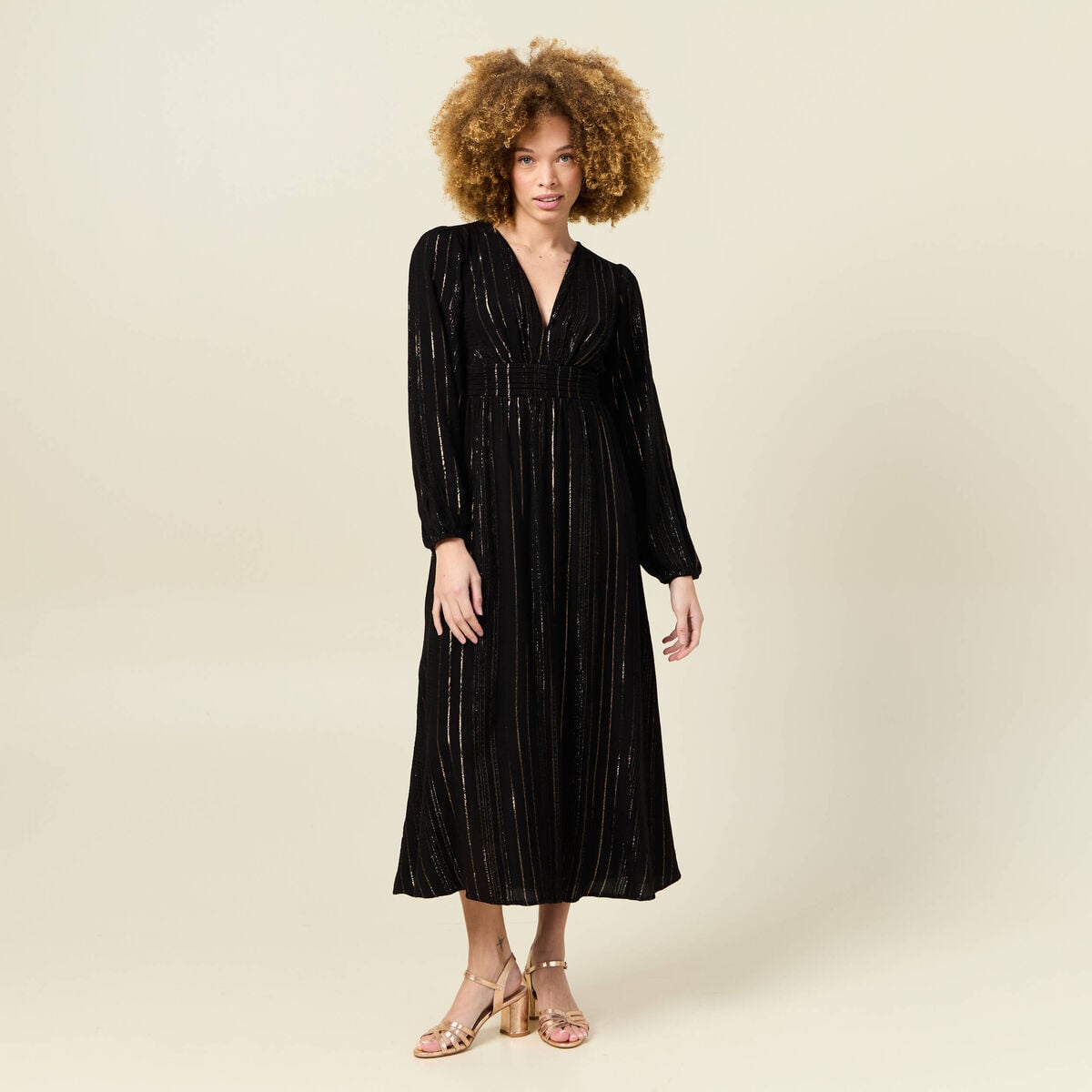 Robe longue &eacute;vas&eacute;e fluide noir femme