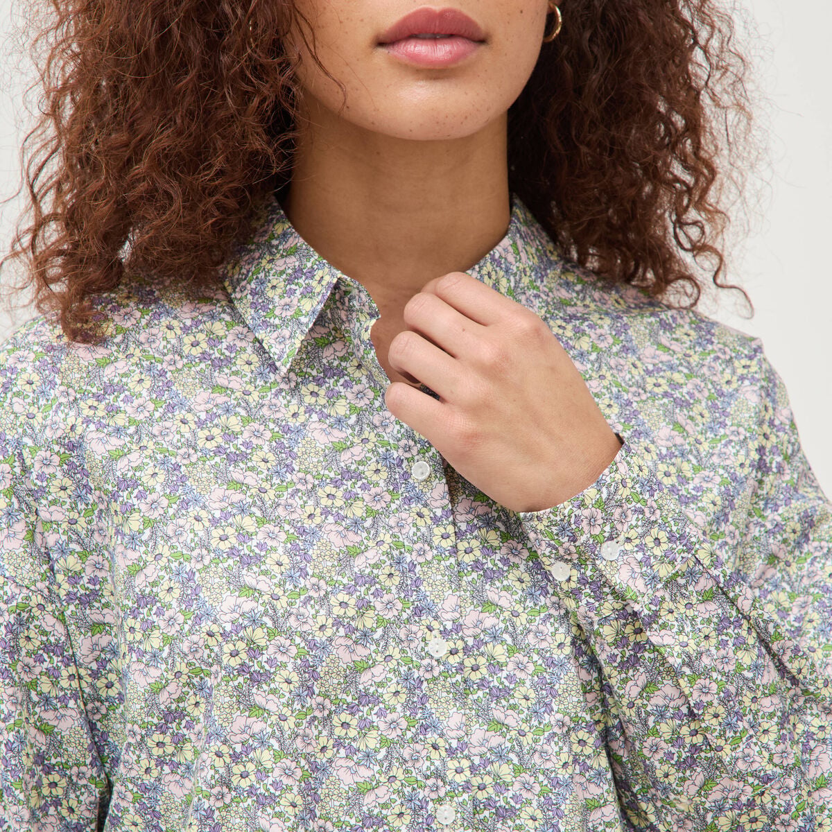 Chemise col am&eacute;ricain manches longues jaune pastel femme