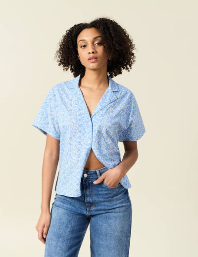 Chemise manches courtes brodée bleu clair femme