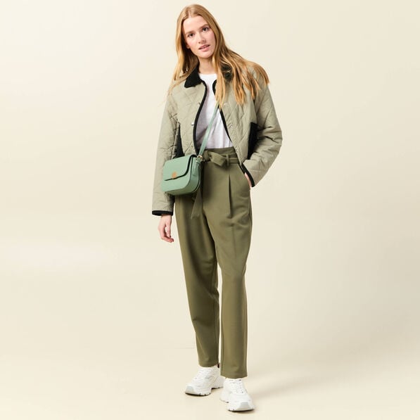 pantalon carotte ceinture vert kaki femme Pantalon carotte ceinturé vert kaki femme
