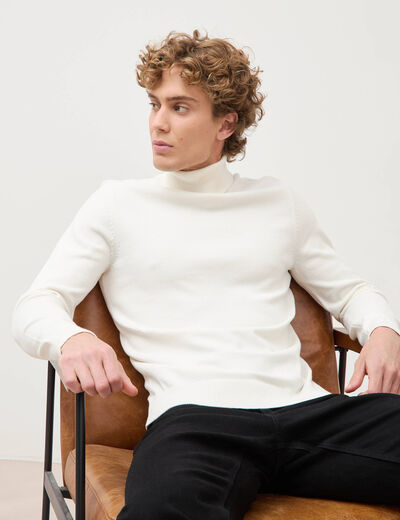 Pull fin col montant manches longues ecru homme