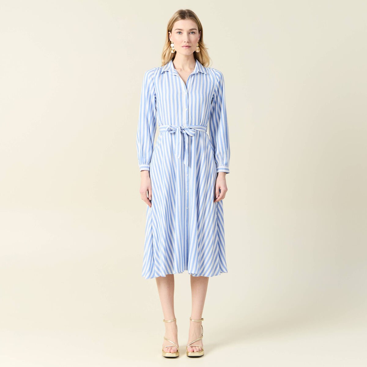 Robe longue évasée ceinturée bleu ciel femme