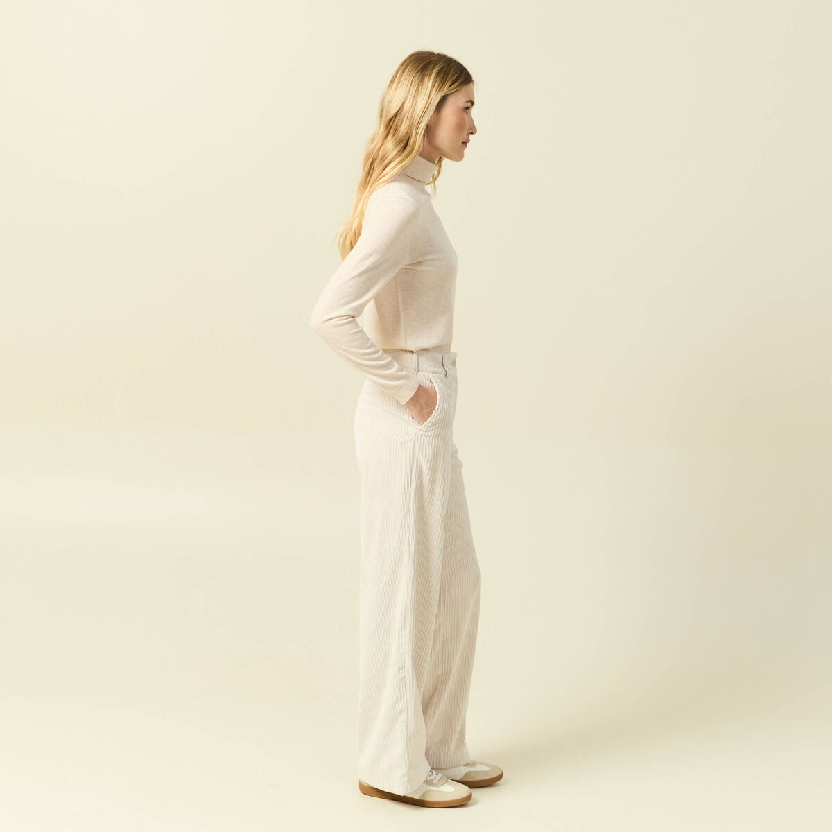 Pantalon large taille haute en velours creme femme