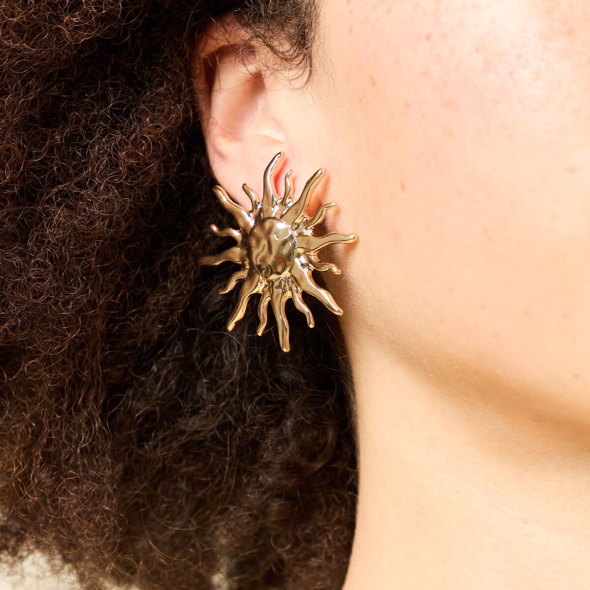 Boucles d'oreilles couleur or femme