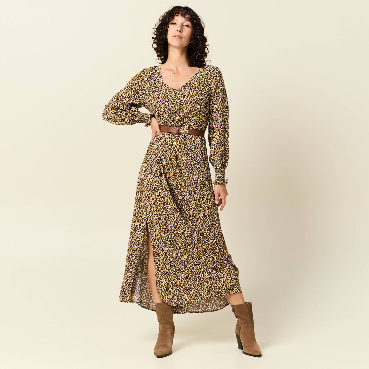 Robe longue &eacute;vas&eacute;e taupe femme