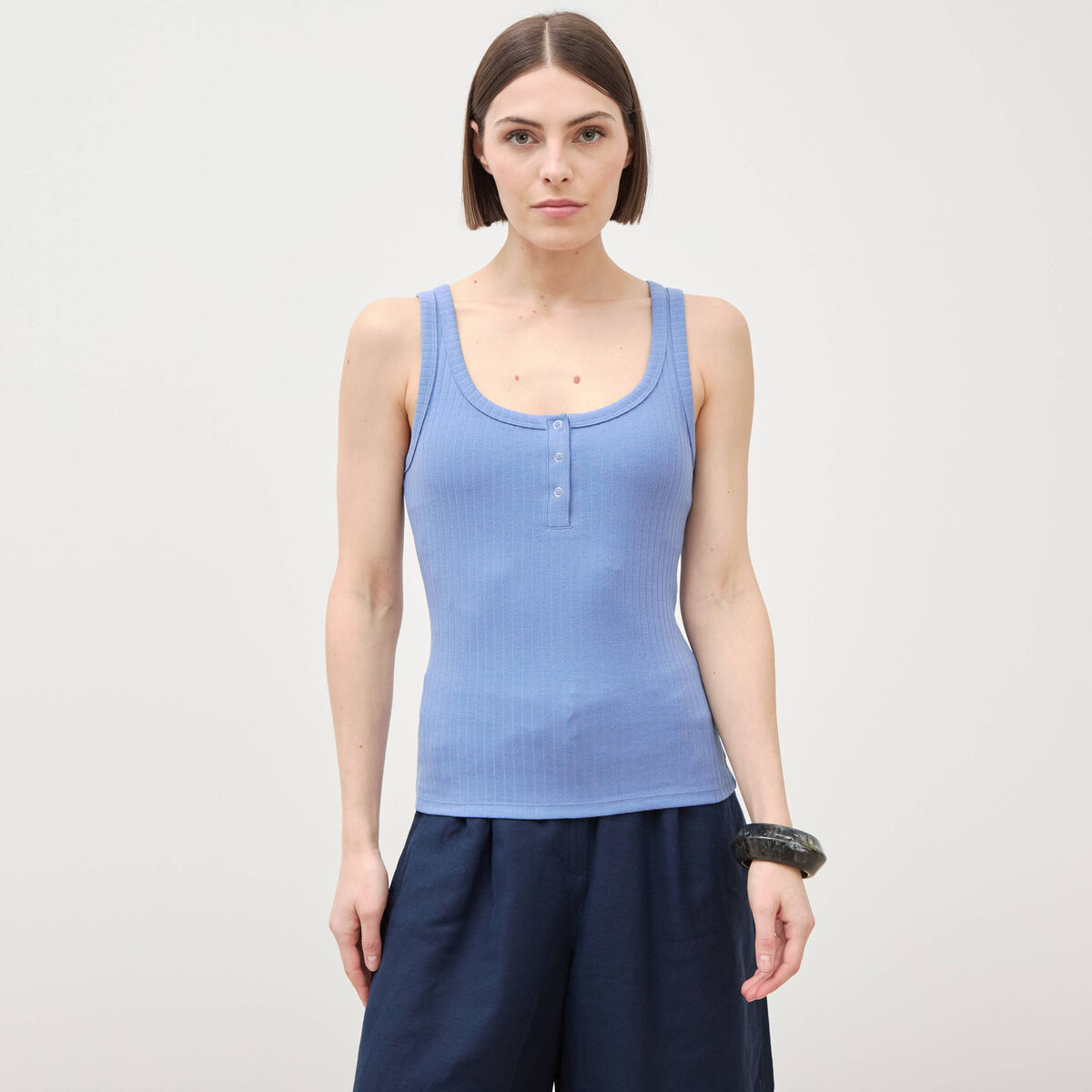 D&eacute;bardeur sans manches bleu lavande femme