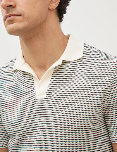 Polo cintr&eacute; manches courtes col cubain ecru homme
