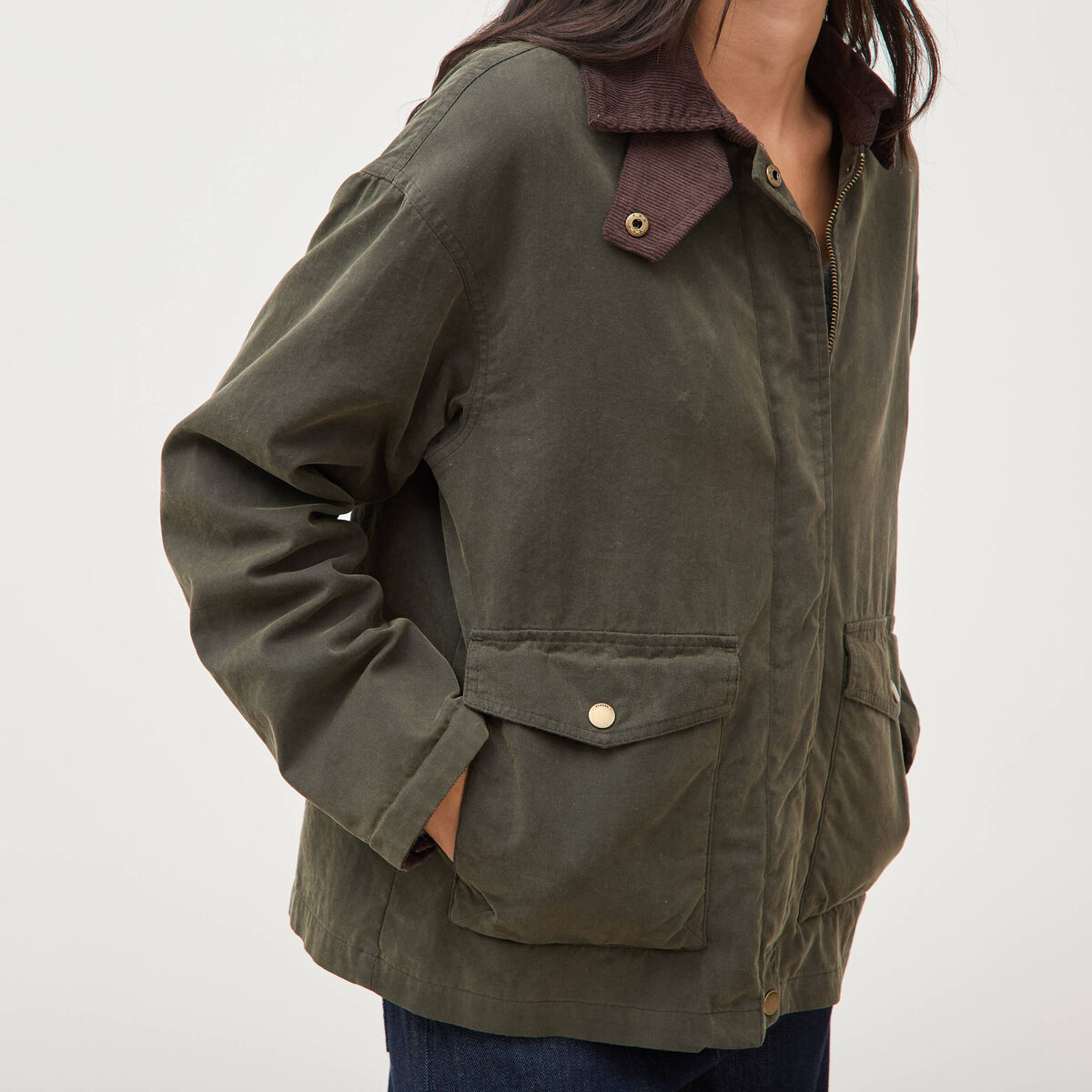 Parka oversize courte col classique vert kaki femme
