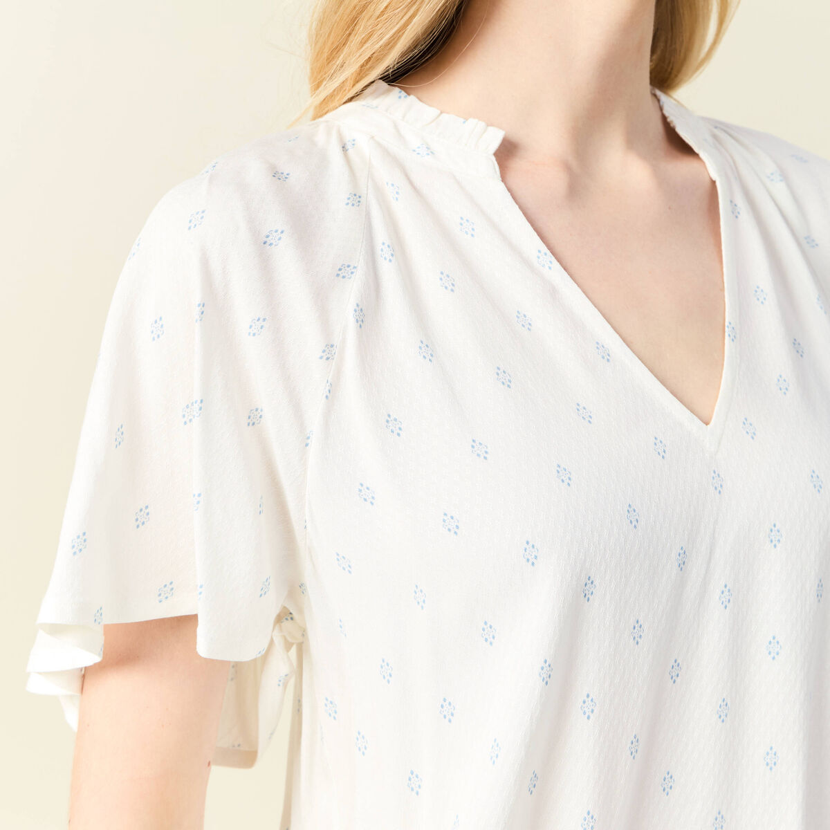 Blouse manches courtes bleu ciel femme