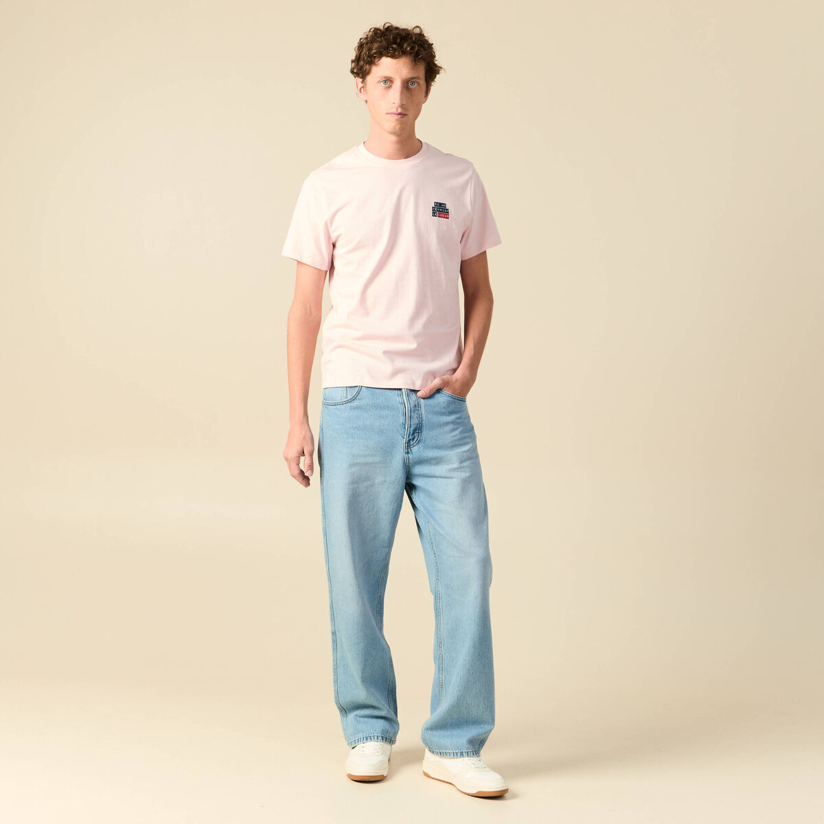 T-shirt en coton manches courtes rose poudr&eacute;e homme
