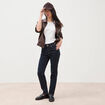 Jeans regular 7/8&egrave;me taille standard denim brut rinse femme