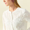 Chemise col rond manches longues brod&eacute;e ecru femme