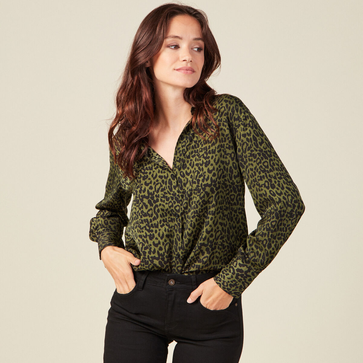 Chemise satin éco-responsable vert kaki femme