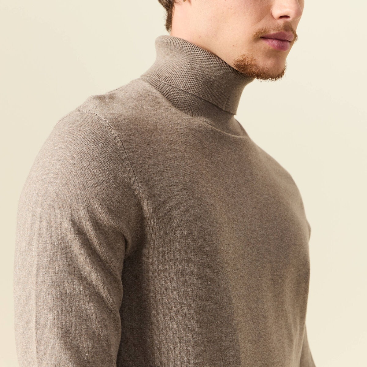 Pull droit court manches longues vert kaki homme