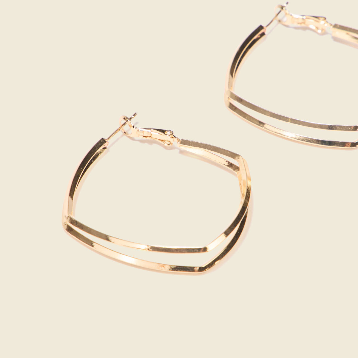 Boucles d'oreilles créoles couleur or femme