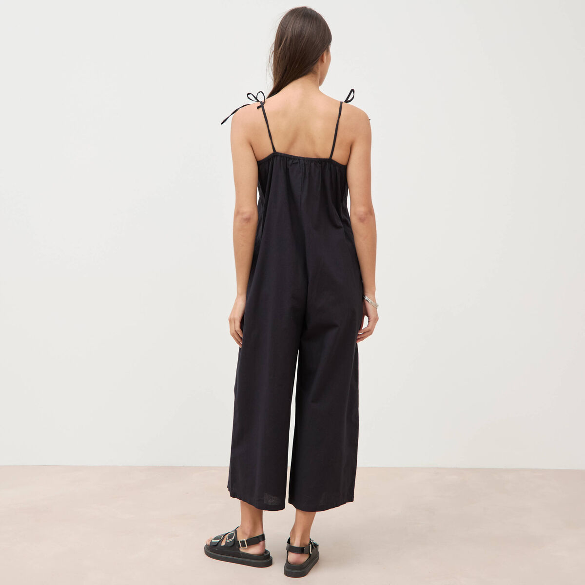 Combinaison salopette col carr&eacute; noir femme