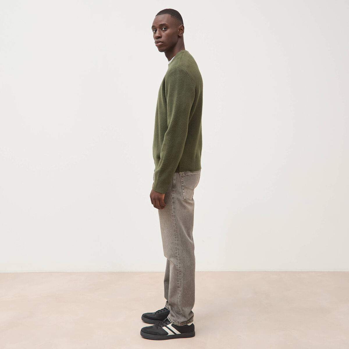 Pull droit col rond manches longues vert kaki homme
