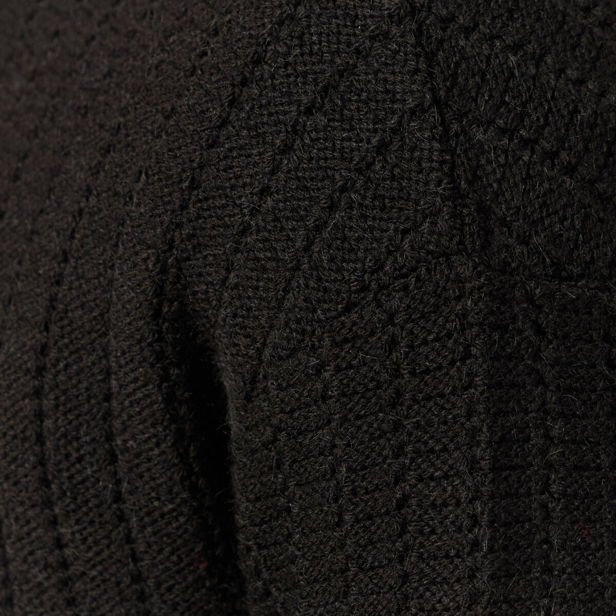 Pull manches longues col rond noir homme