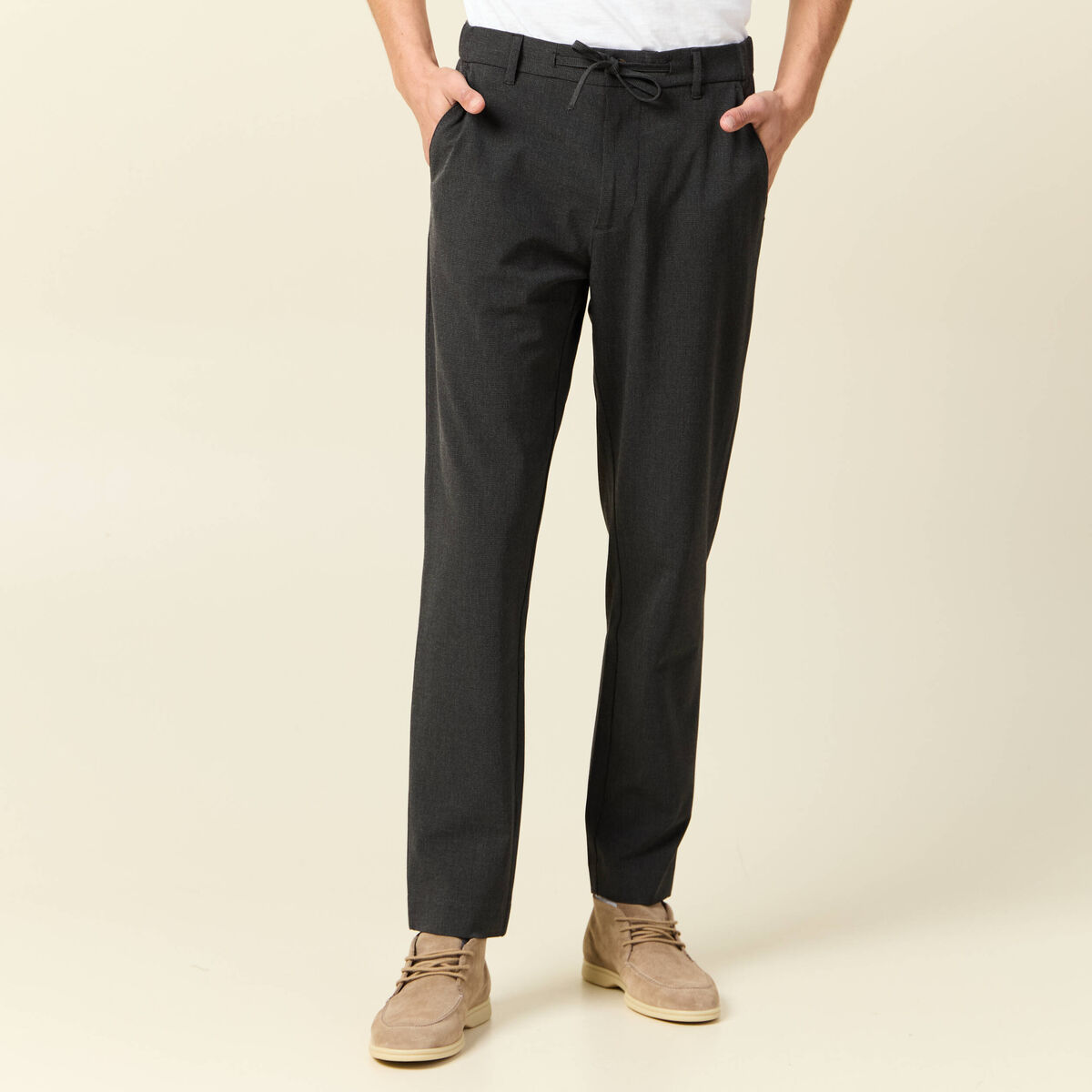 Pantalon chino jogger gris foncé homme
