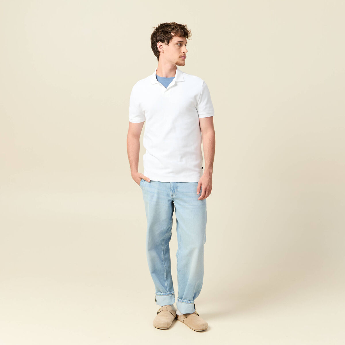 Polo cintr&eacute; manches courtes en coton blanc homme