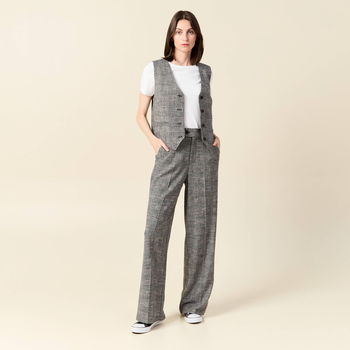 Gilet ajust&eacute; sans manches doubl&eacute; noir femme
