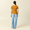 T-shirt manches courtes c&ocirc;tel&eacute; camel femme