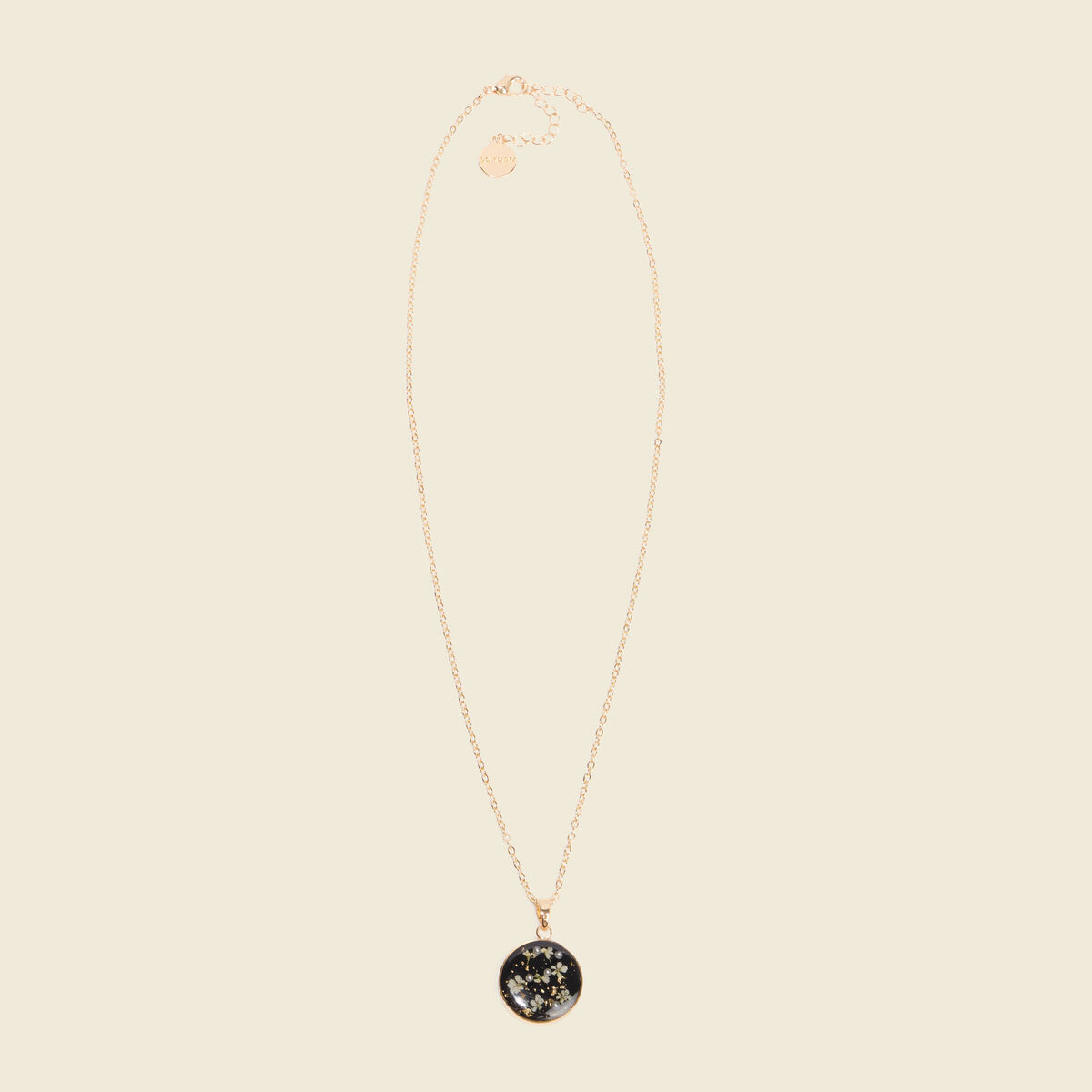 Collier avec pendentif noir femme