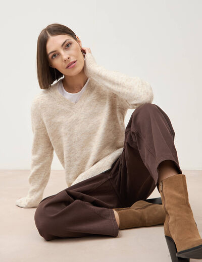 Pull droit col v manches longues creme femme