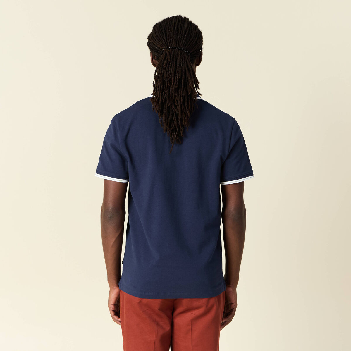 Polo cintr&eacute; en coton manches courtes bleu marine homme