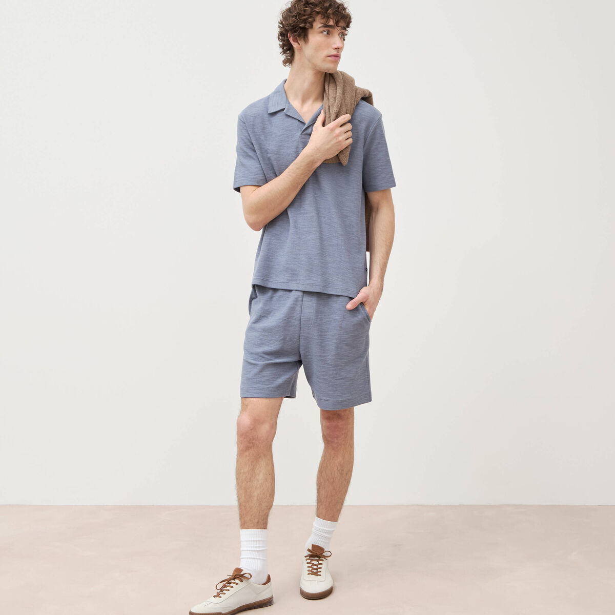 Short droit avec cordon bleu gris homme