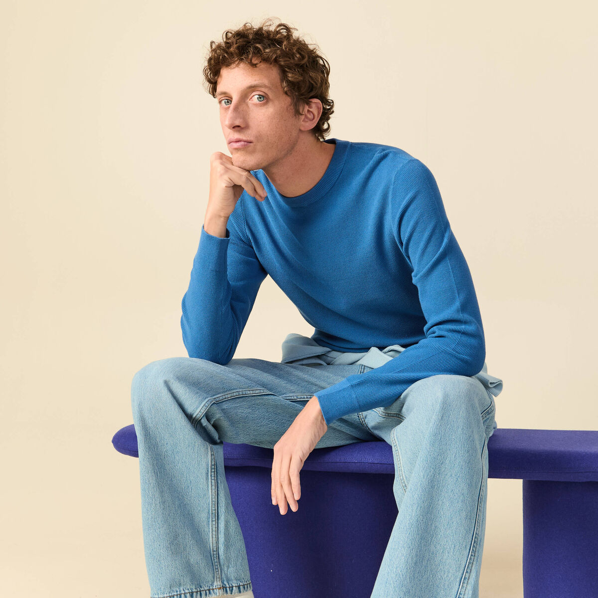 Pull fin col rond manches longues bleu fonc&eacute; homme