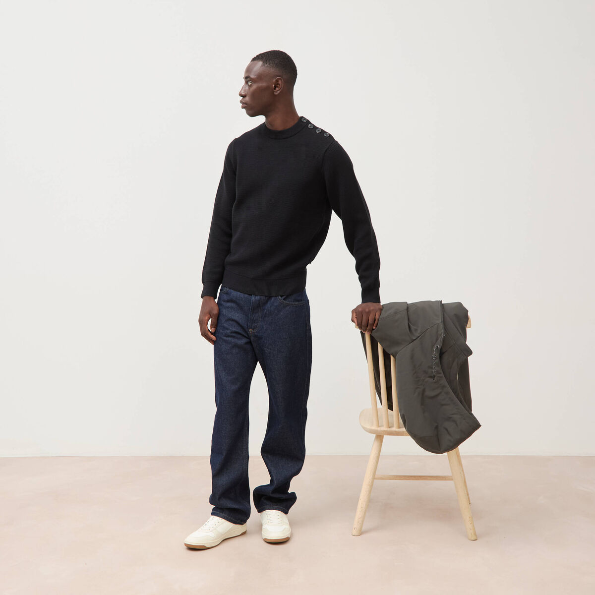 Pull manches longues col rond noir homme