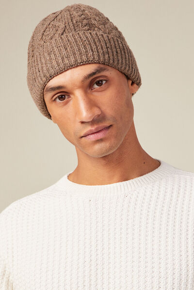 Bonnet tricoté à torsades marron foncé homme