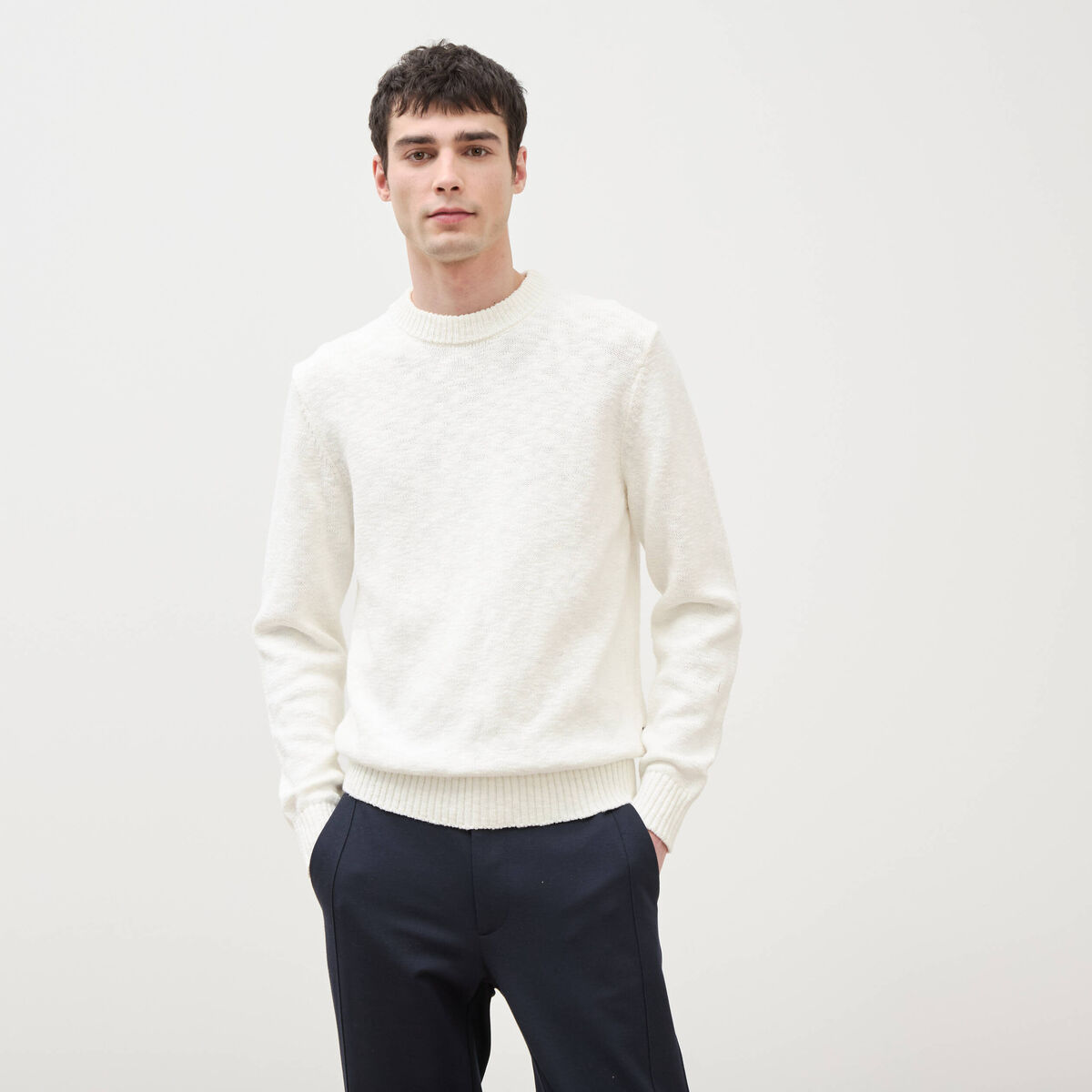 Pull col rond manches longues en coton ecru homme
