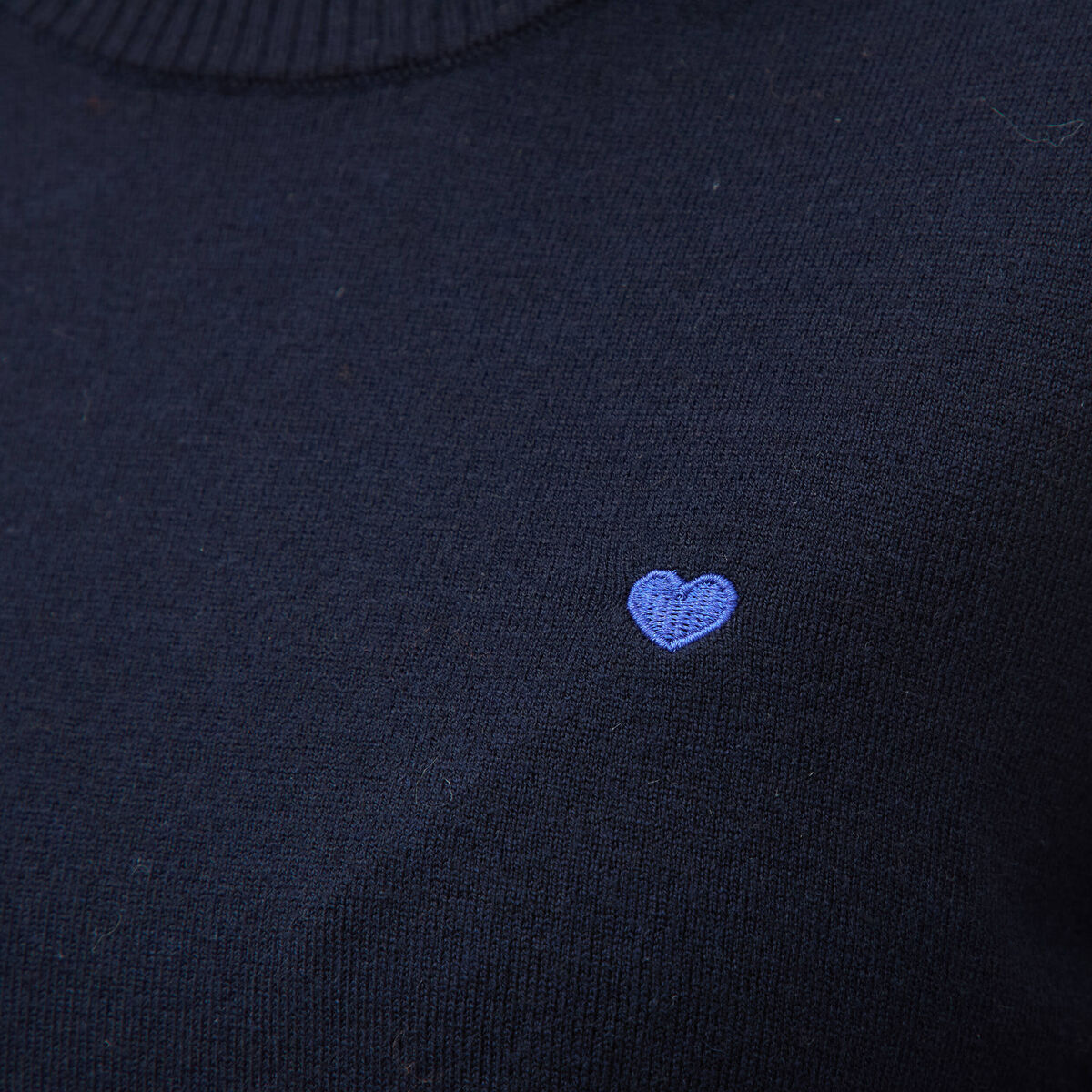 Pull fin col rond manches longues bleu fonc&eacute; femme