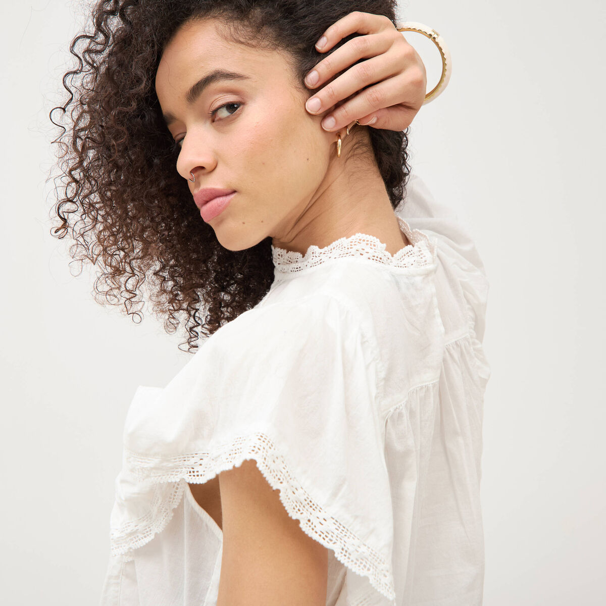 Blouse ample col montant manches courtes ecru femme